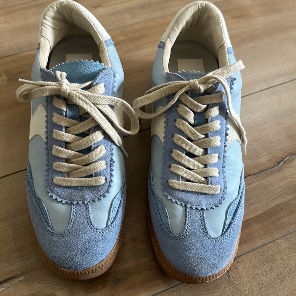 Dolce Vita sneakers size 8.5
